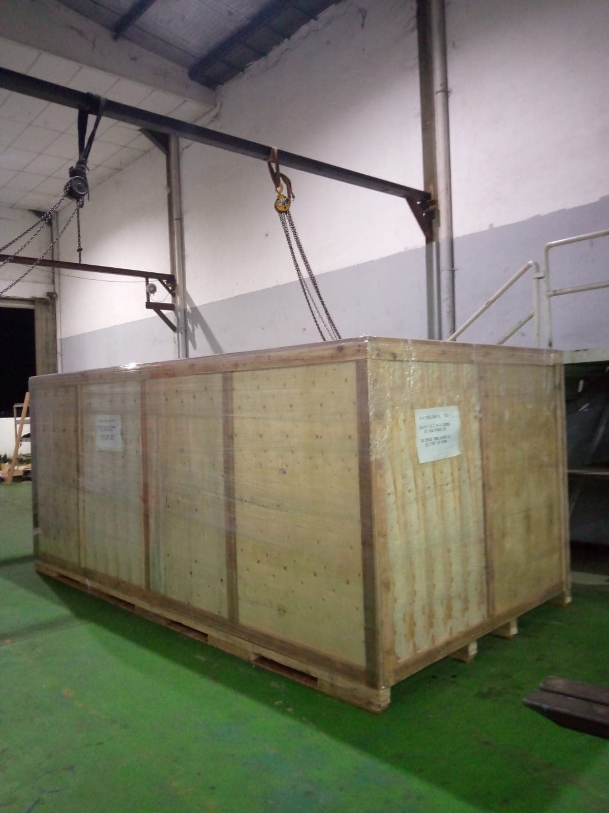 Peti Kayu Custom untuk Packing dan Pengiriman Industri
